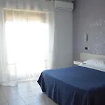 Piccolo Paradiso מלון 3*